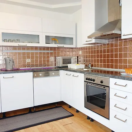 Apartment Vesna *
